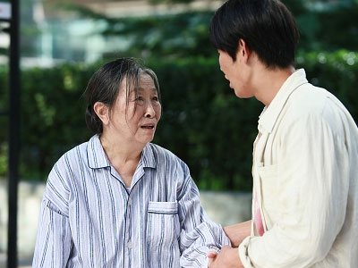 《背著奶奶進城》劇照 《背著奶奶進城》劇照