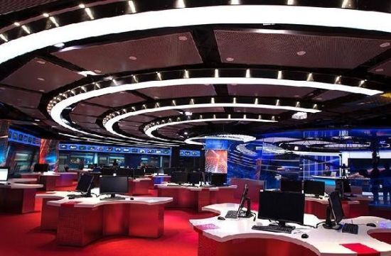 新聞聯(lián)播豪華演播室 技術(shù)超過美國 新聞聯(lián)播豪華演播室 技術(shù)超過美國