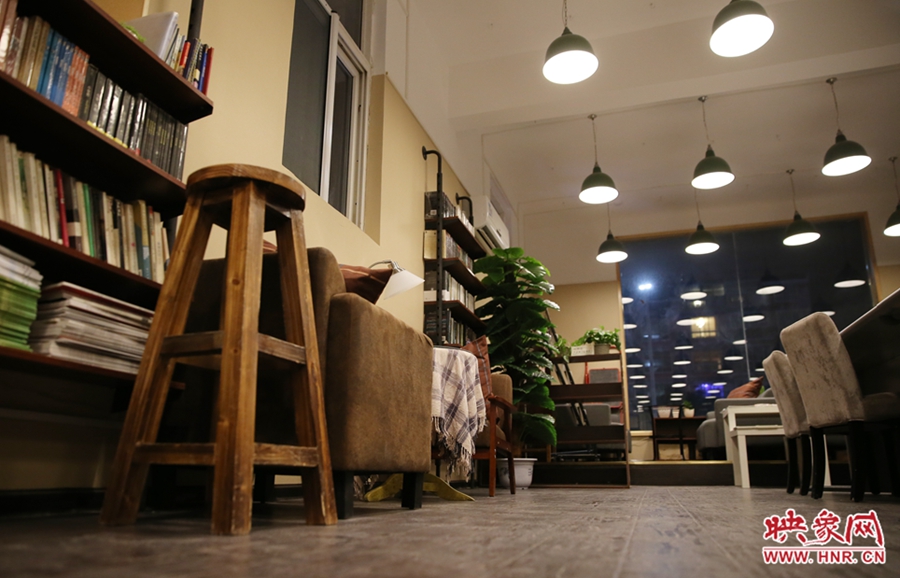 書(shū)店內(nèi)的裝飾。