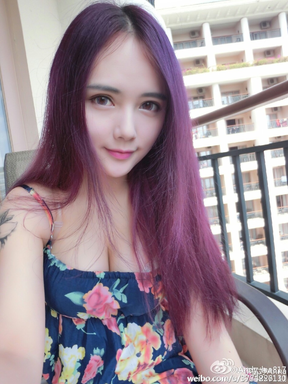 湖大21歲?；ㄇ巴购舐N無懼走光